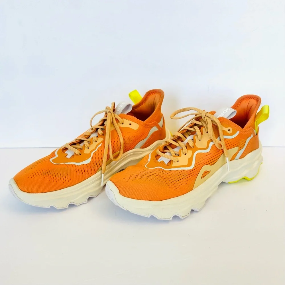 Sorel Kinetic women’s Breakthrough Lace shoes in orange and yellow, size 10